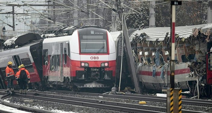奥地利两火车相撞:从布拉格到奥地利坐火车具体该怎么坐