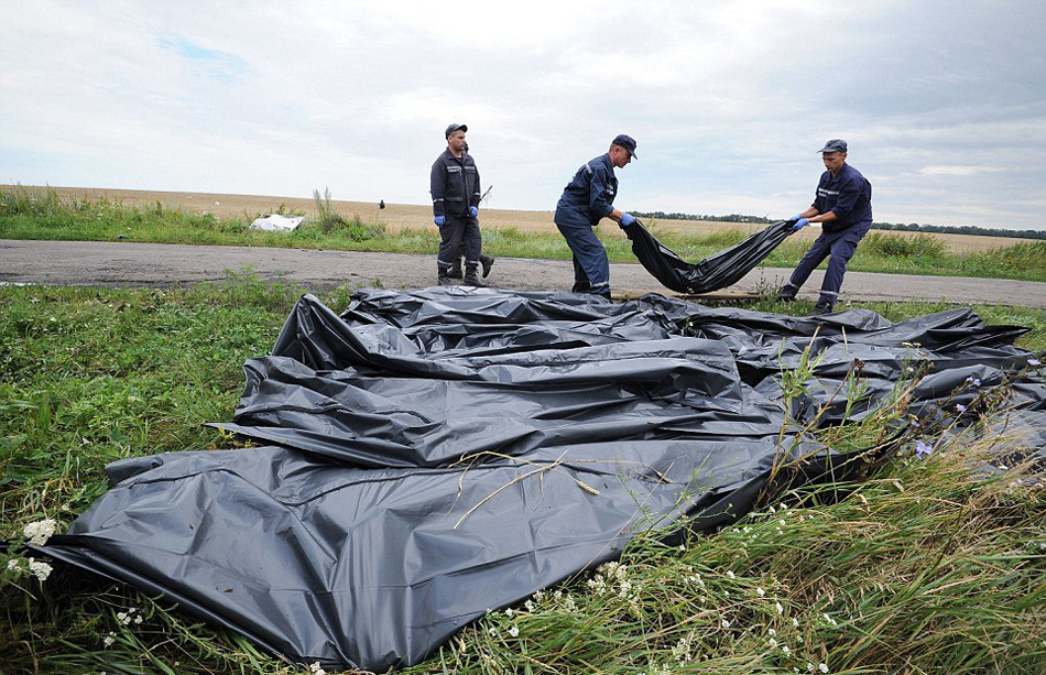 马航空难纪念碑:马航MH370是什么时候坠毁的