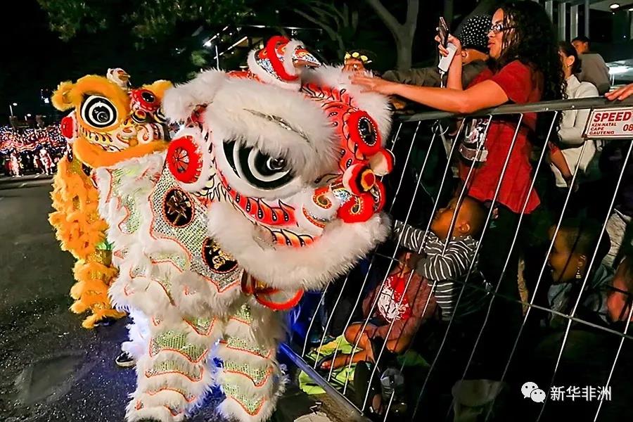 狂欢节杀了多少中国人:三八妇女节会不会成为中国人的又一个购物狂欢节?
